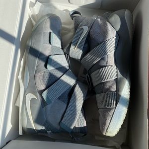 Lebron soldiers. Worn once. 10/10 condition